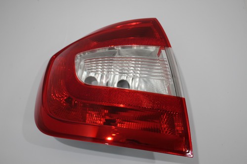 Skoda Rapid NH NS Rückleuchte Cluster links Neu 5JH945111