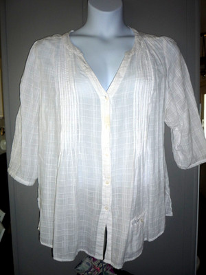 Avenue Size 18/20 White  3/4 Sleeve Blouse Top  100% Cotton Front Tucks