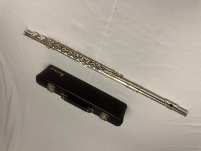 Gemeinhardt USA student C flute JUST SERVICED Plays Perfectly.