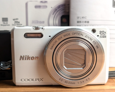 Excellent Nikon COOLPIX S7000 16.0MP 20x Compact Digital Camera