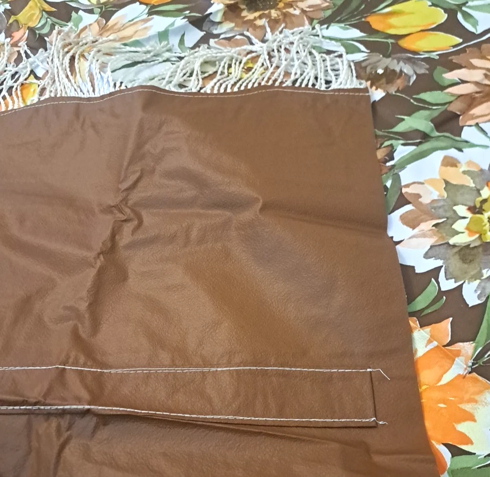 Mantel Vinilo Vintage con Flecos Años 70 Naranja Marrón Floral Retro 62x51 Foto 4 de 4