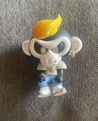 Skullky Everyone Needs Break Time Series Pop Mart coolrainLABO Mini Figure