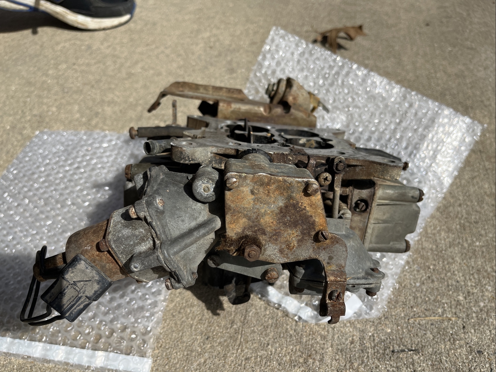 Holley OEM Carburetor- Core - 8848 2047661 GMC Truck 1979 1980  