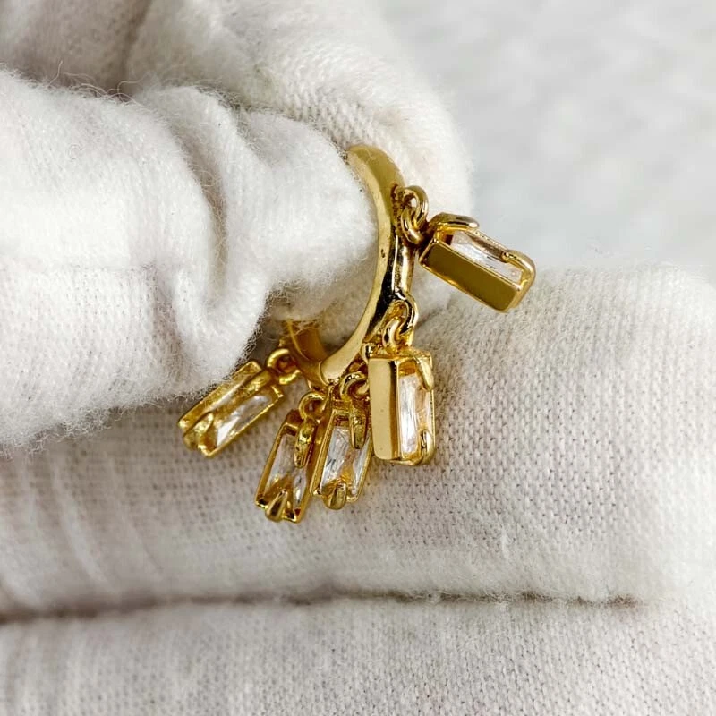 Nuevo Jcrew Circonita cúbica Babero Huggie Aro Pendientes Chic Mujeres Fiesta Vacaciones Accesorios Regalo Foto 4 de 4