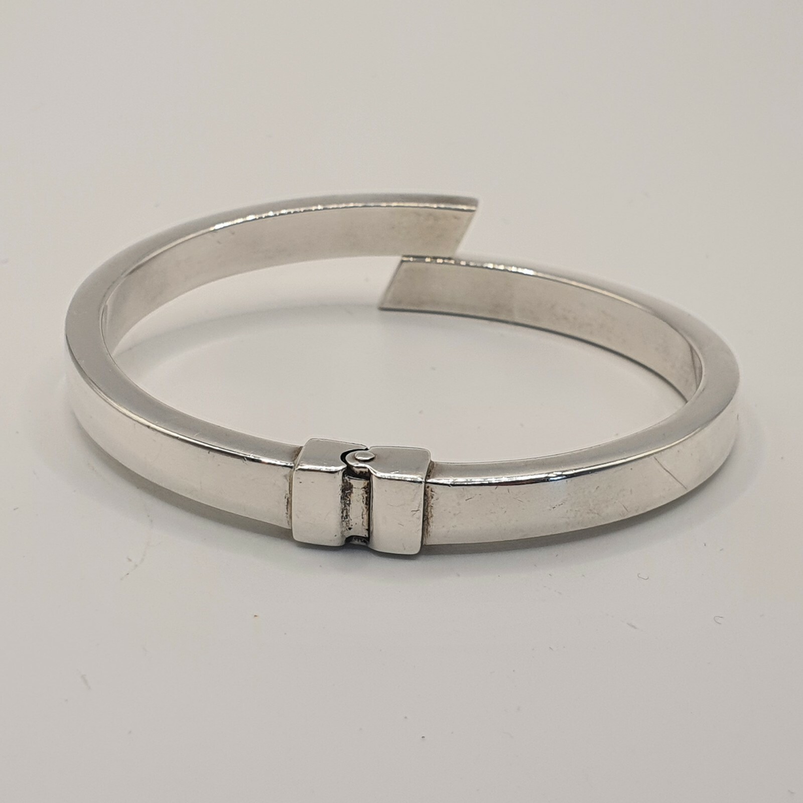 Photo 3 of Sterling Silver Bangle 20g 7-7.5", WJJ , B64