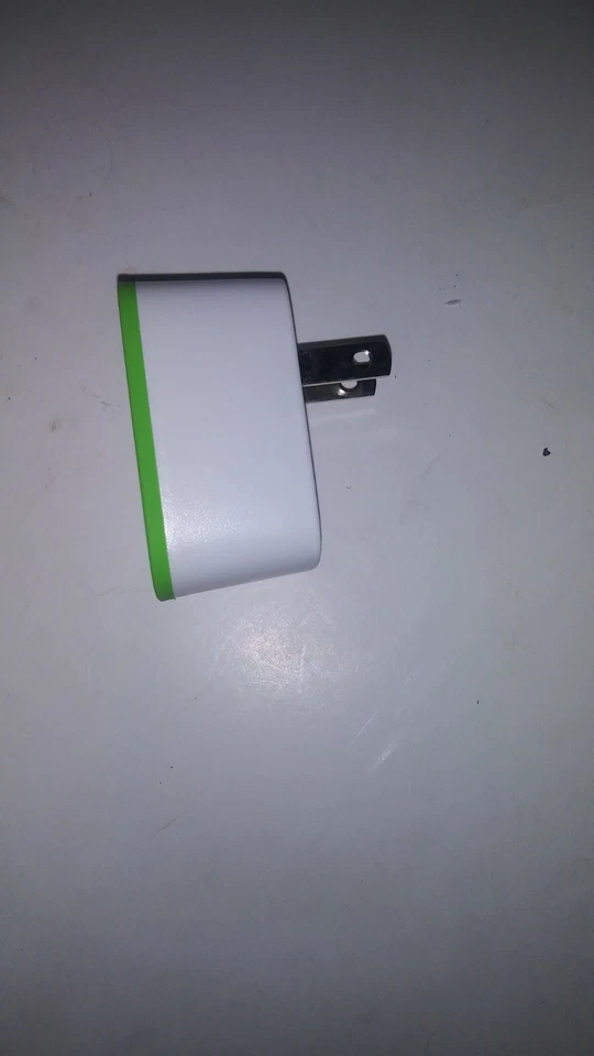Belkin Boost Up Qi Almohadilla de carga inalámbrica en colores negros con cargador de 6 pies EA Foto 4 de 4