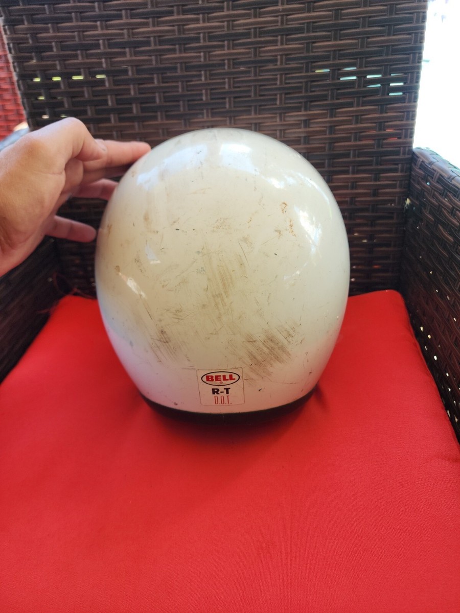 Vintage Bell RT Motorcycle Helmet White USA 7 59 CM Pre Owned Condition 1971 | eBay Vintage Bell RT Motorcycle Helmet White USA 7 59 CM Pre Owned Condition 1971 | eBay