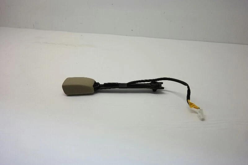 08 NISSAN ALTIMA LH LEFT Front DRIVER Seat Belt Buckle Coupe Foto 2 de 4