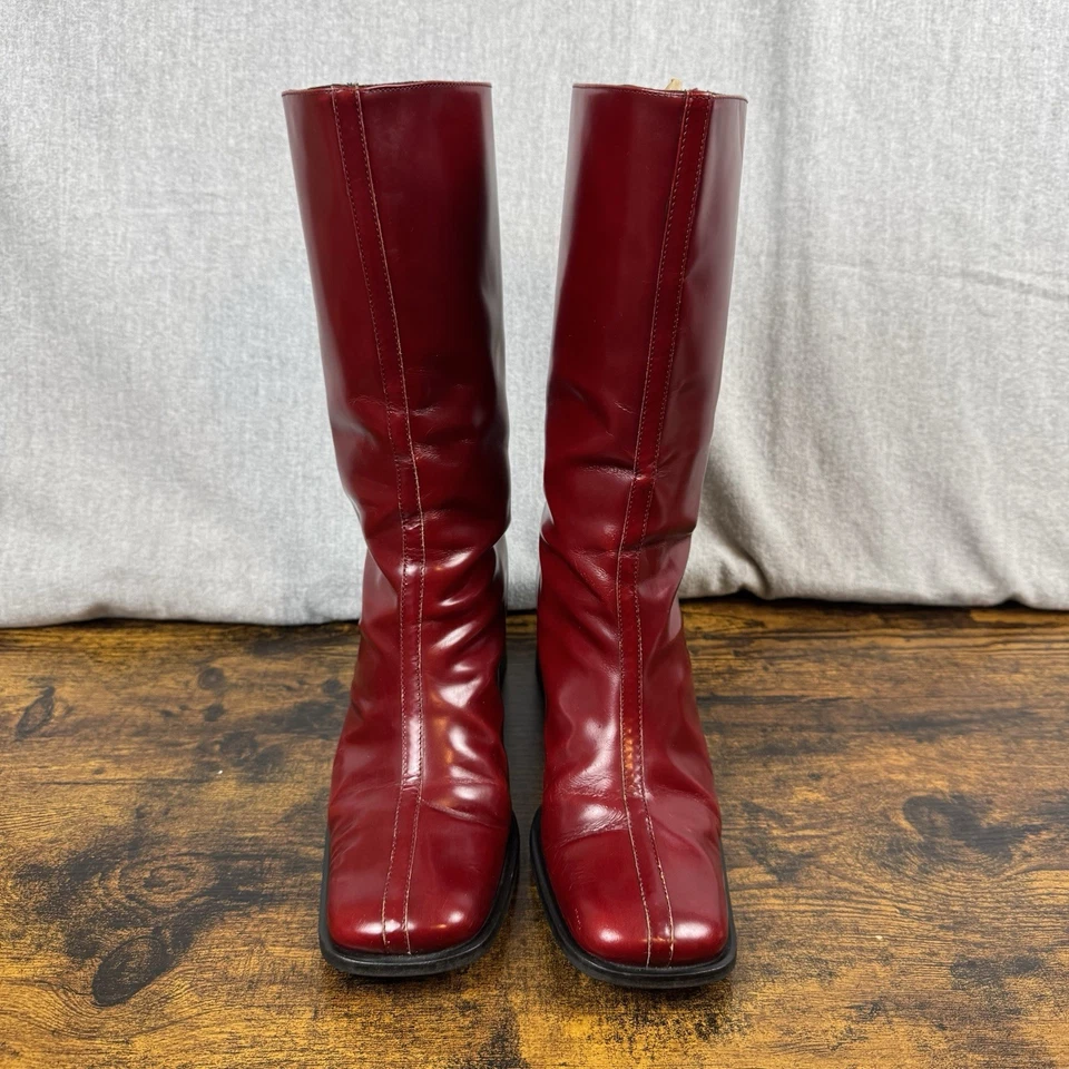 Botas de couro Coach Virgina-J021 biqueira quadrada tamanho 9 B fabricadas na Itália Borgonha - Imagem 2 de 4