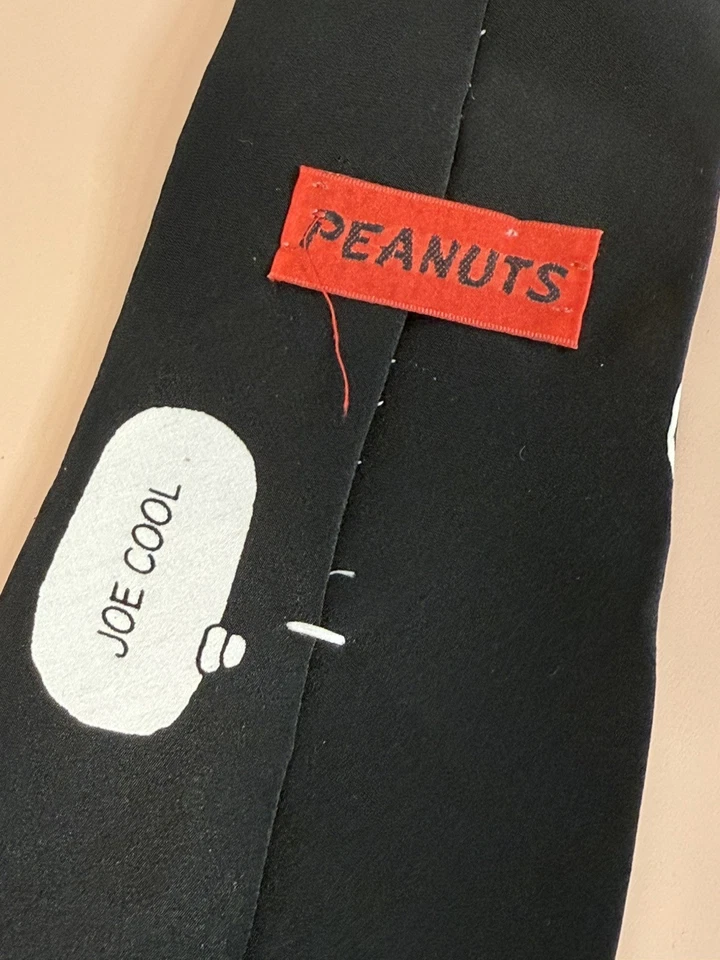 Corbata/Corbata Vintage Años 90 Novedad Snoopy 'Joe Cool' ~ Cacahuetes ~ Hecha en Seda EE. UU. Foto 4 de 4