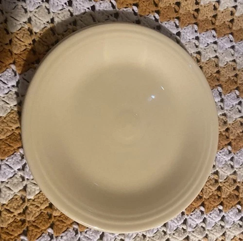 Fiestaware Yellow Dinner Plate Fiesta Pale Yellow 10.5 inch Plate