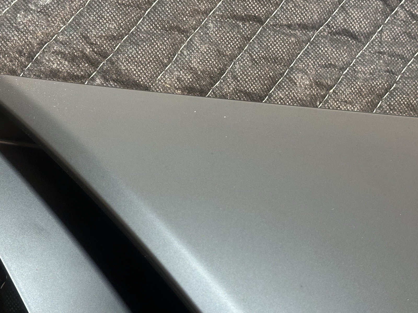 Lamborghini Aventador Left Air Intake Conveyor ( 470122193D )