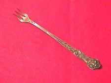 Int. R & B Poppy Pickle Fork
