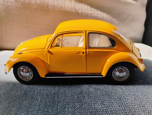 Franklin Mint 1992 Precision Model - 1967 VOLKSWAGEN BEETLE BUG Yellow - Picture 3 of 9