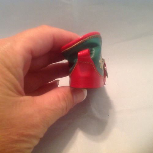 Zapatos de cuero verde y rojo vintage, suela de madera Alemania - Imagen 3 de 5