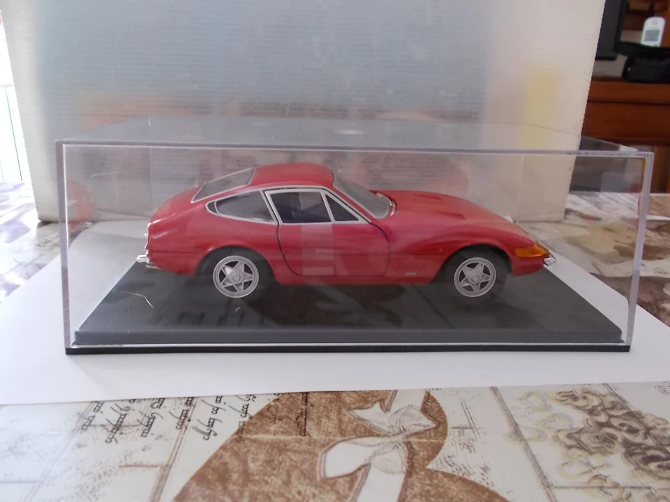 altaya sc1/24 ferrari 365 gtb4 1968 - Immagine 3 di 4