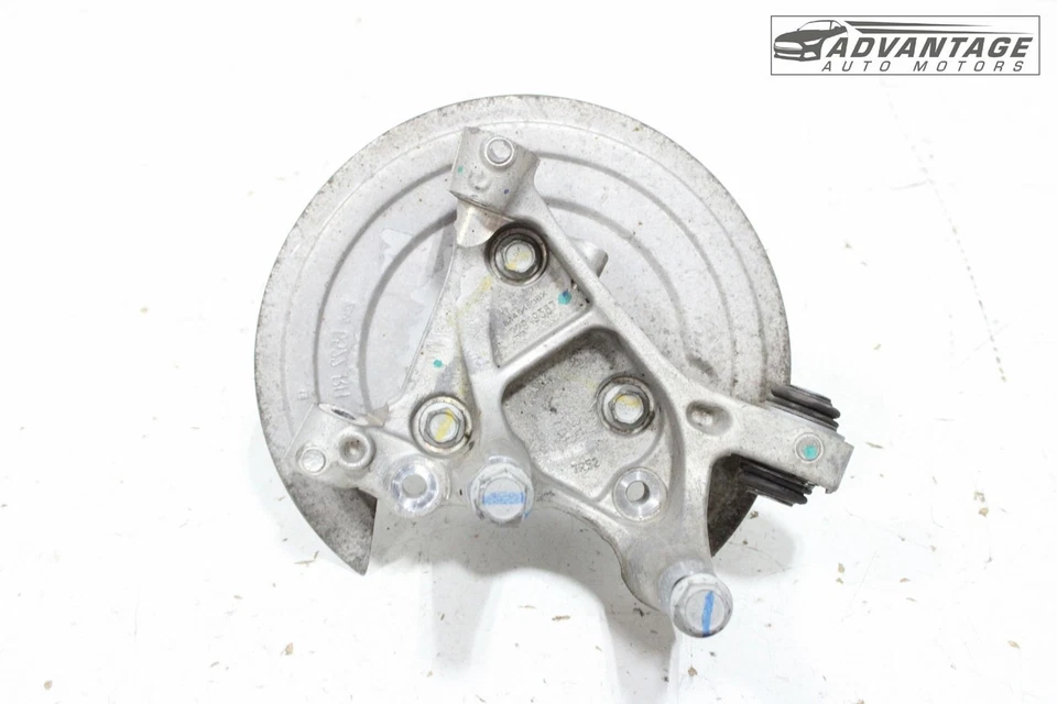 Chevrolet Malibu 2016-2025 tracción delantera eje trasero derecho nudillo rueda buje OEM Foto 2 de 4