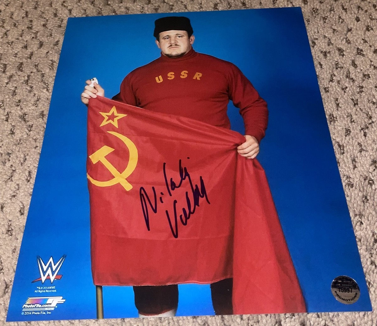 NIKOLAI VOLKOFF SIGNED 8X10 PHOTO AUTOGRAPH WWE WWF WRESTLING