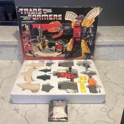 Omega Supreme Near Complete W/Box 1985 G1 Transformers Hasbro Figure READ