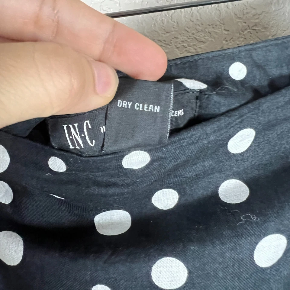 Falda oscilante INC International Concepts para mujer talla 8 acampanada negra blanca a lunares Foto 4 de 4