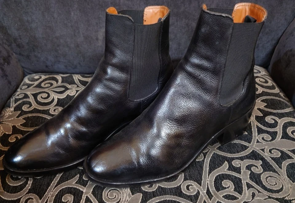 Zapatos Givenchy Chealsea, 41 EU, Hechos en Italia. Foto 2 de 4