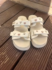 Guess Sandals Size 7 Cream Gold