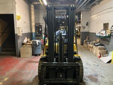 CAT 6000 LB Gabelstapler 2021 Pneumatisch - usage example