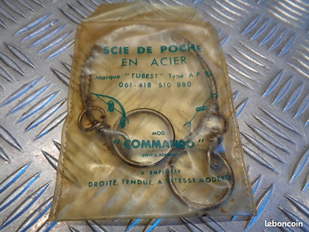 Scie fil commando contre le manque de place pour couper du bois en rando