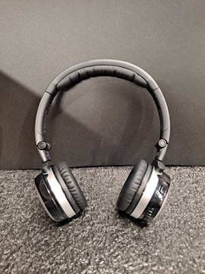 MERCEDES Benz AKG P104 Original WIRELESS Kopfhörer Neu unbenutzt