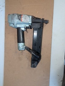 Hitachi N 5008AC2 7/16" Pneumatic Crown Stapler, 16 Gauge