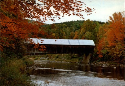 Vermont West Woodstock Lincoln Covered Bridge fall color  unused postcard sku621