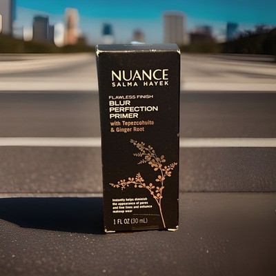Nuance - Salma Hayek - Flawless Finish Blur Perfection Primer NEW - Sealed Box