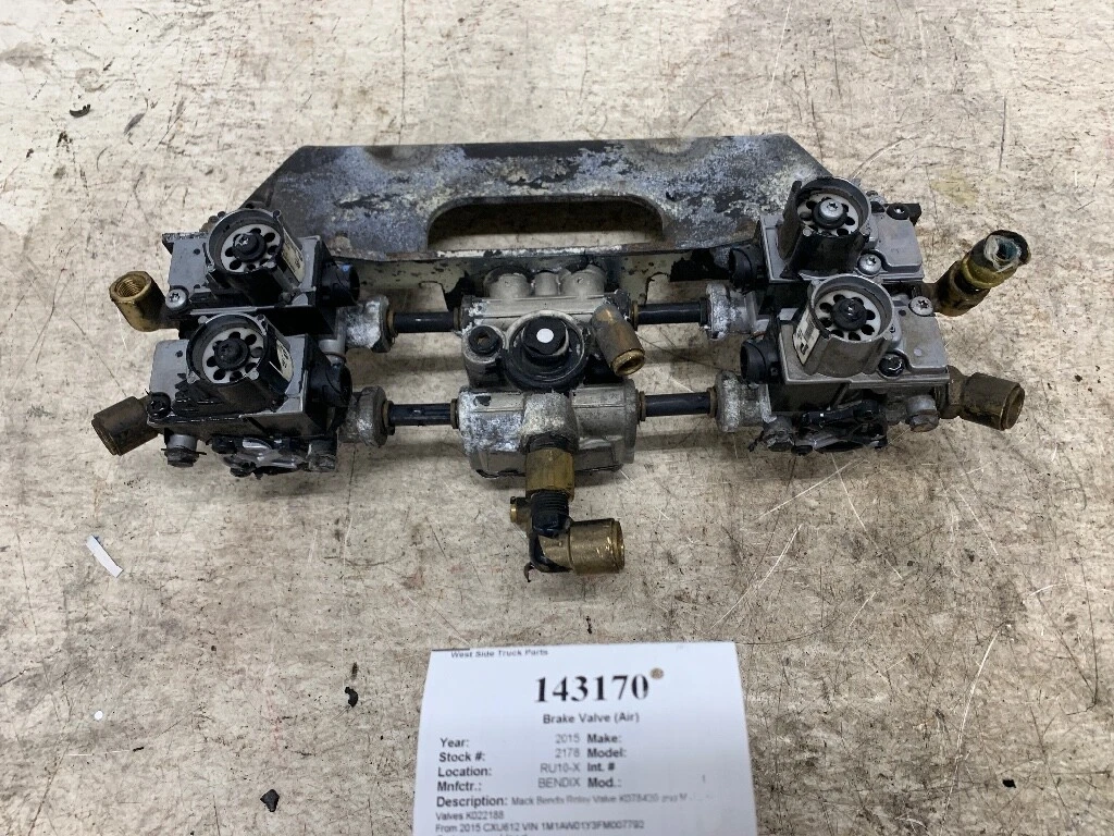 Mack Bendix Relay Valve K078420 and M-32 Modulator Valves K022188  