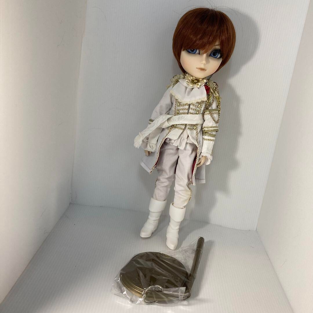 Pullip Series Taeyang 1/6 GACKT AKIRA Costume Doll Detachable USED