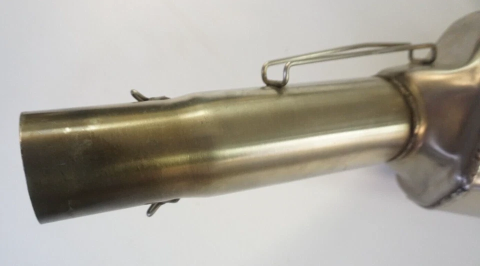 Aprilia Rsv1000 1815 Mille RSV 右排气管消声器 #8119582 起飞 — 第 2/4 张图片