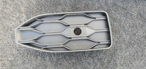 Original Gitter PDC links Stoßstange Stoßfänger vorne VW T-ROC 2GA919494B