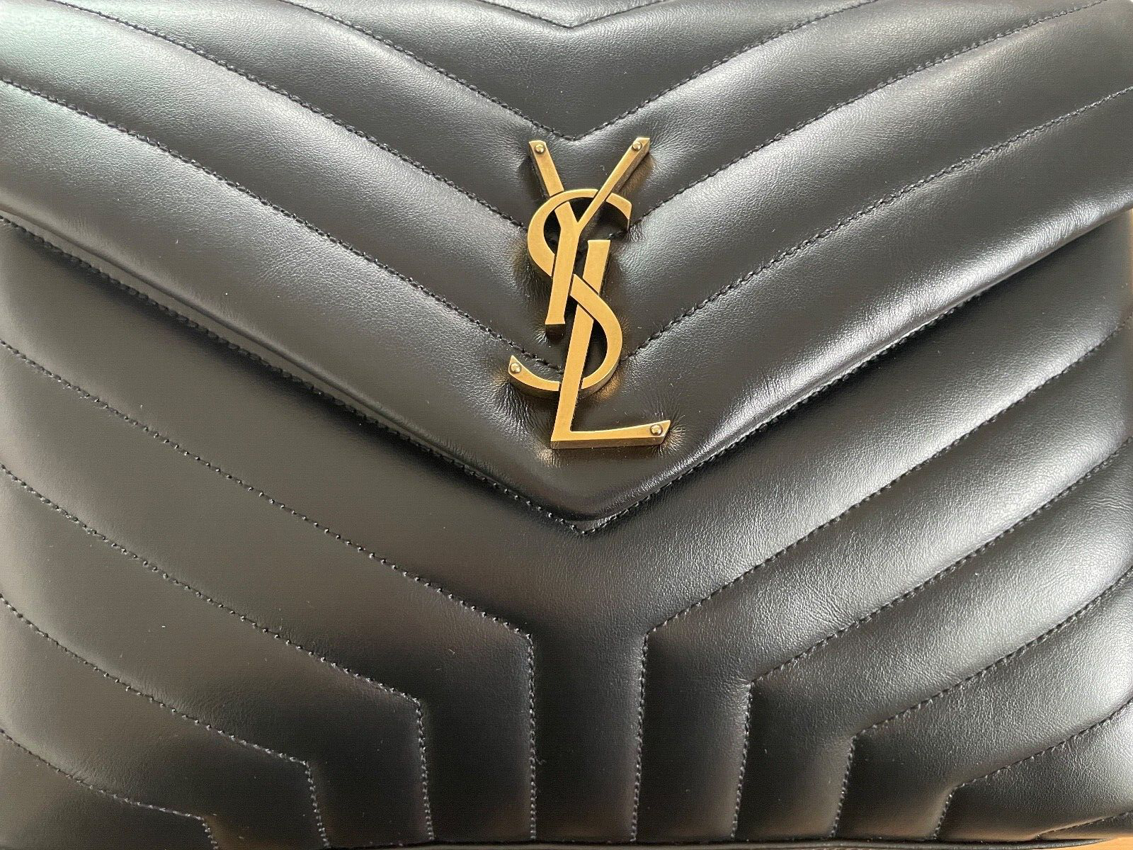 Borsa a tracolla oro Saint Laurent Loulou in pelle nera media Nuova 