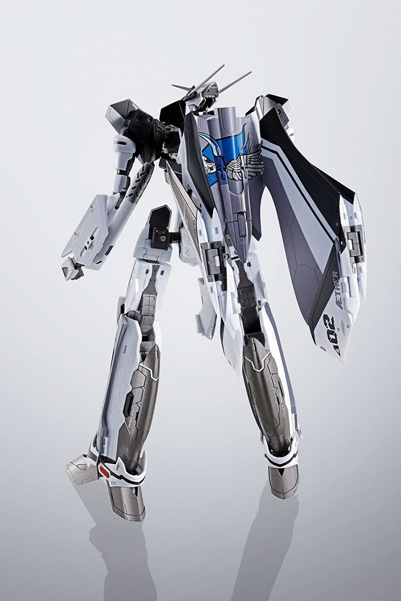DX Super Alloy Macross Delta Theatrical Version VF-31F Siegfried