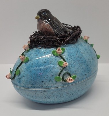 Byron Molds Robin Bird Nest Atop An Egg 3D Roses B552 Vintage 1980's RARE Large