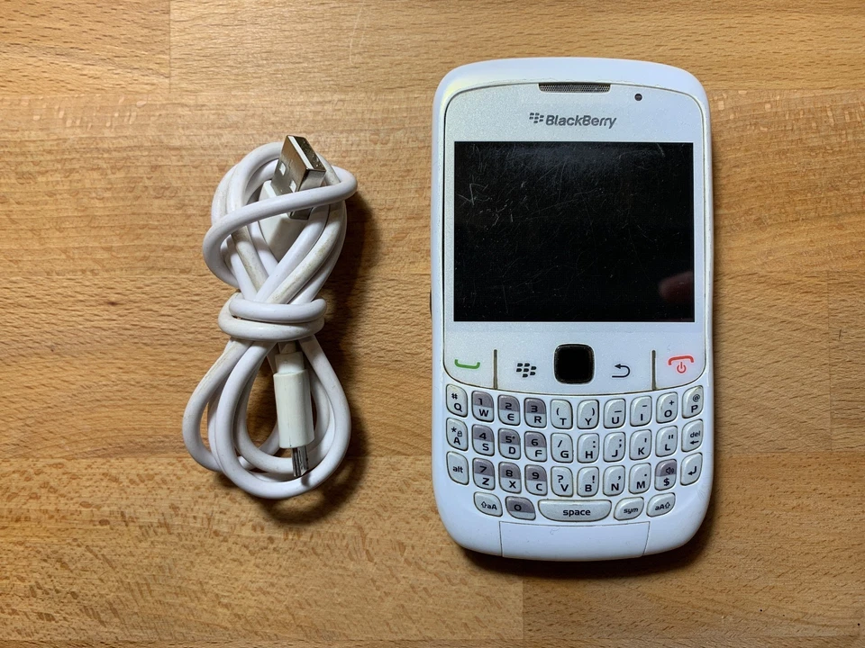 Smartphone Blackberry Curve 8520 2G - Immagine 2 di 4