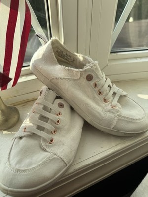 Vionic Pismo beach sneakers