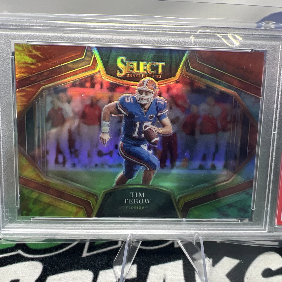 2023 SELECT DRAFT FOOTBAL - SNAPSHOT  TIM TEBOW - Tie Dye Prizm/25 - Image 3 of 4