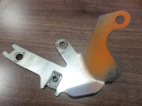 BMW G20 G30 G01 G02 3 5 6er Katalysator nahe Motorhalter 8579603