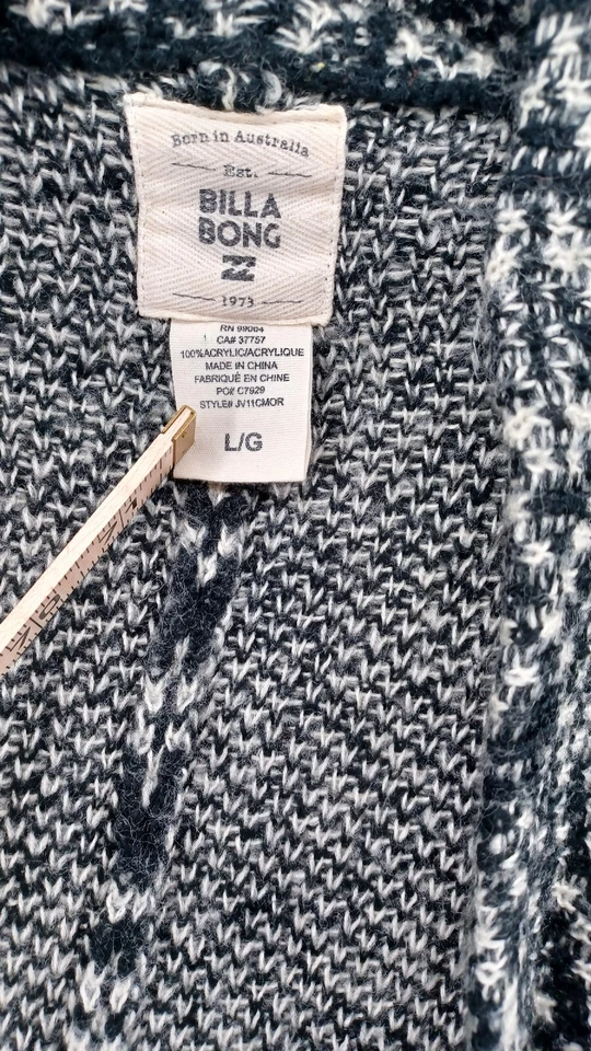 Cardigã feminino Billabong suéter tamanho G/G preto e branco geométrico frente aberta. - Imagem 4 de 4