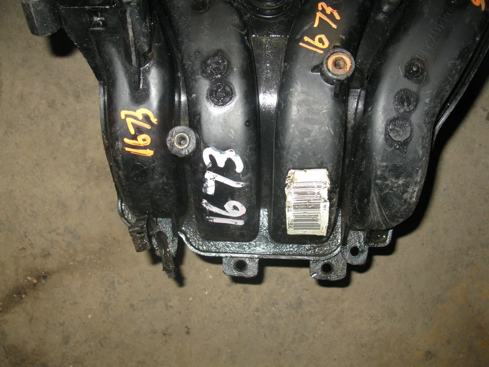 2000-2003 SATURN L SERIES 2.2L ENGINE UPPER AIR INTAKE MANIFOLD OEM - Image 2 of 4