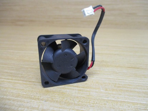 Delta Electronics EFB0412MD DC Brushless Fan - Picture 3 of 3