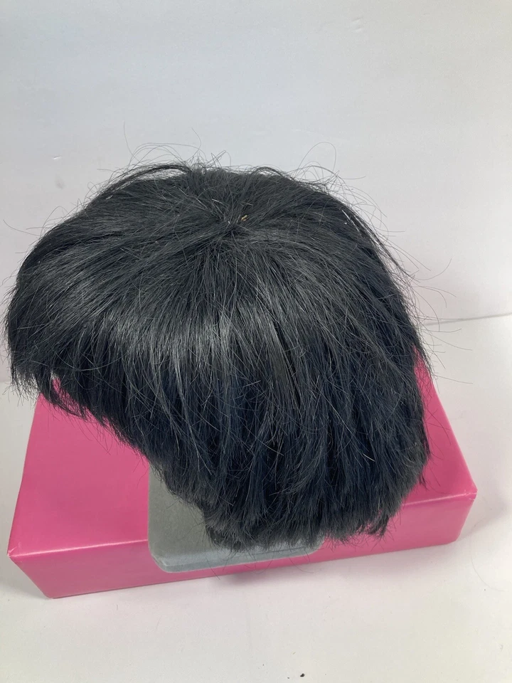 Vintage Black Hair Bob with bangs Wig 100% Kanekalon - Image 3 of 4