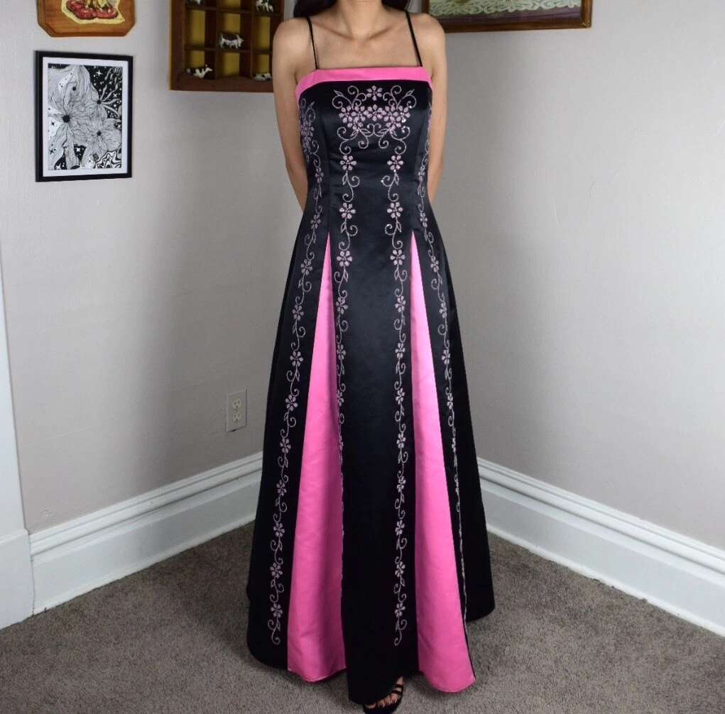 Vintage Debut Formal Ball Gown Size 4 6 Beaded Full Length Black Pink Y2k 2000s