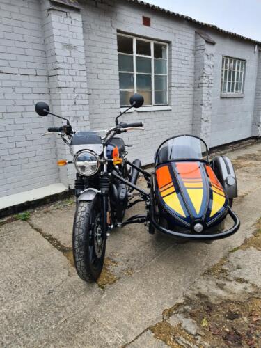 Royal Enfield Interceptor & Watsonian Manx Sidecar - Picture 4 of 13