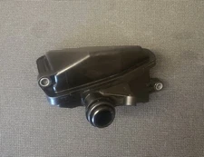 2009 2010 2011 2012 Mercedes GL320 Diesel Air Intake Damper Noise Silencer OEM